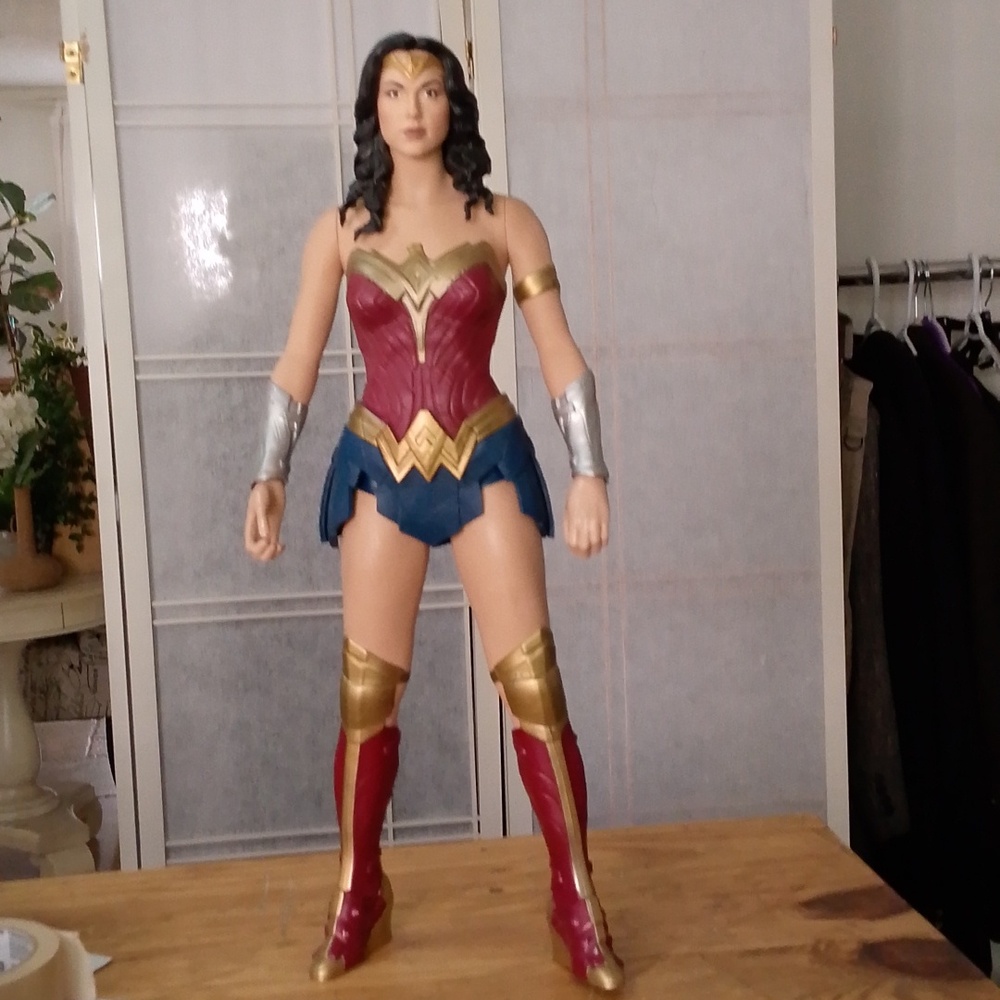 Wonder Woman 19" Jakks Action Figure